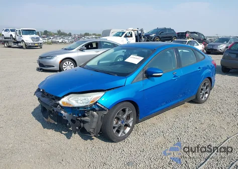 2014 Ford Focus Se z USA, uszkodzony, nr VIN 1FADP3F22EL294942